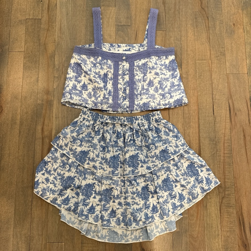 Crewe du Q blue set, CS. EUC. Smoke free